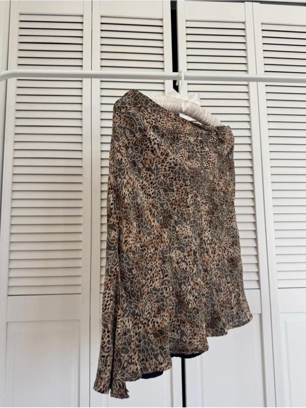 Y2K leopard skirt